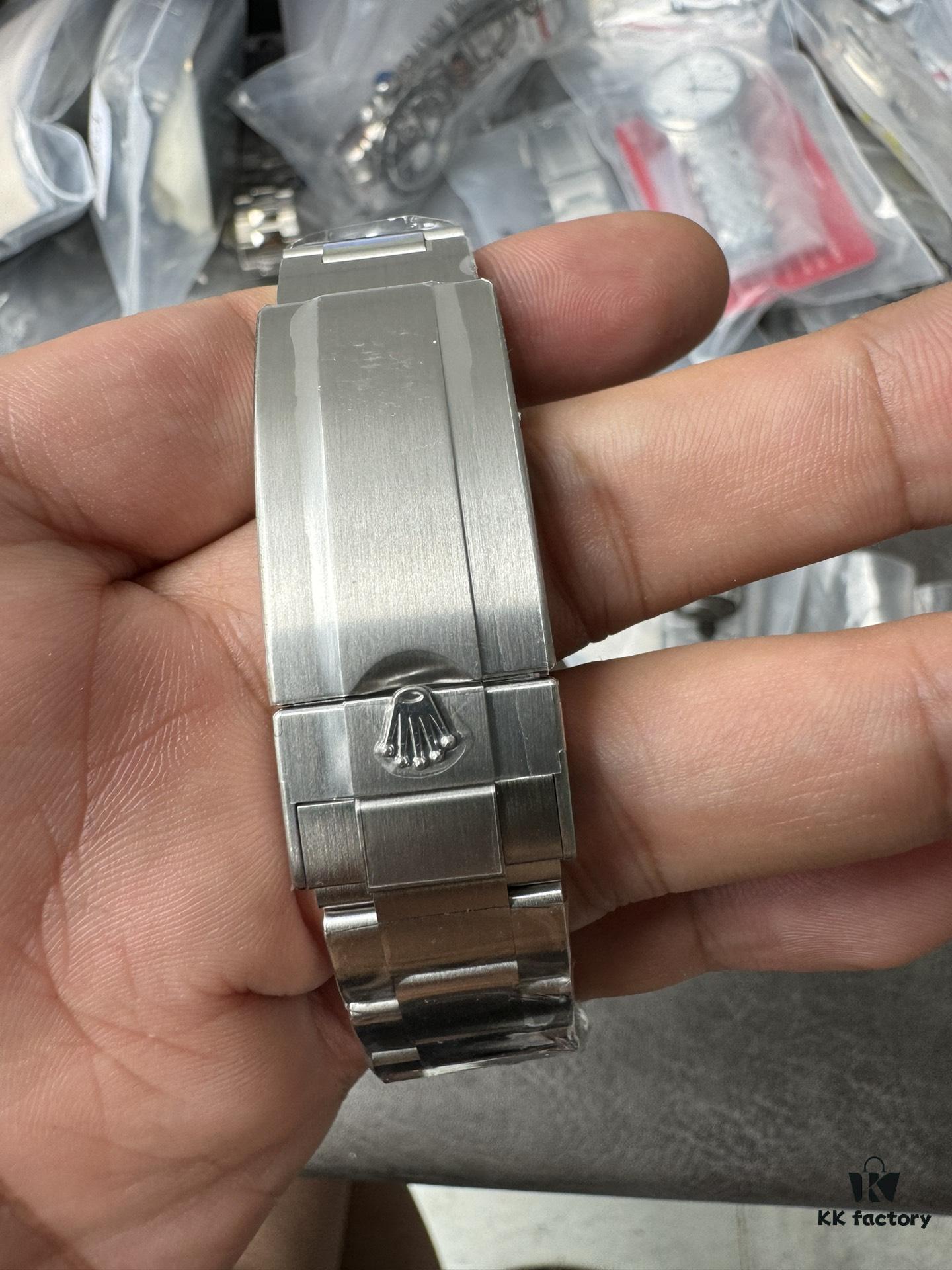 6931a63fccd8ab3d7af9a9fb Rolex Sea-Dweller 126600 Clean Factory Edition