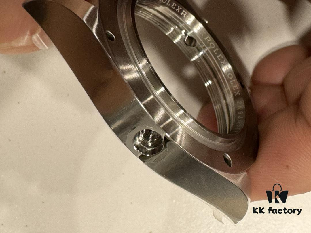 6931a641ccd8ab3d7af9aa15 Rolex Sea-Dweller 126600 with Functional Helium Escape Valve