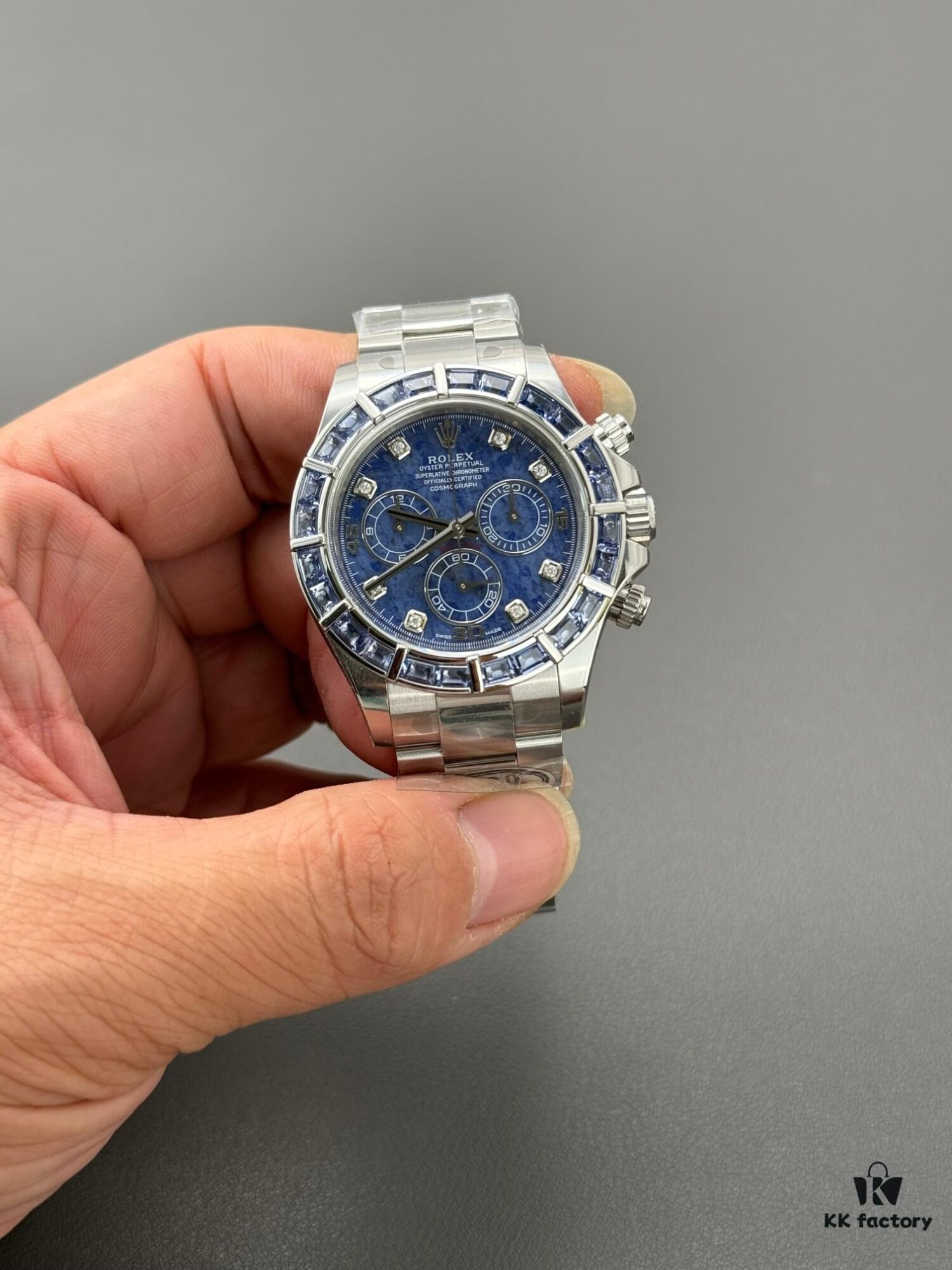 6931a642ccd8ab3d7af9aa27 Custom Engraved Carnelian Daytona with Dandong 4130 Movement