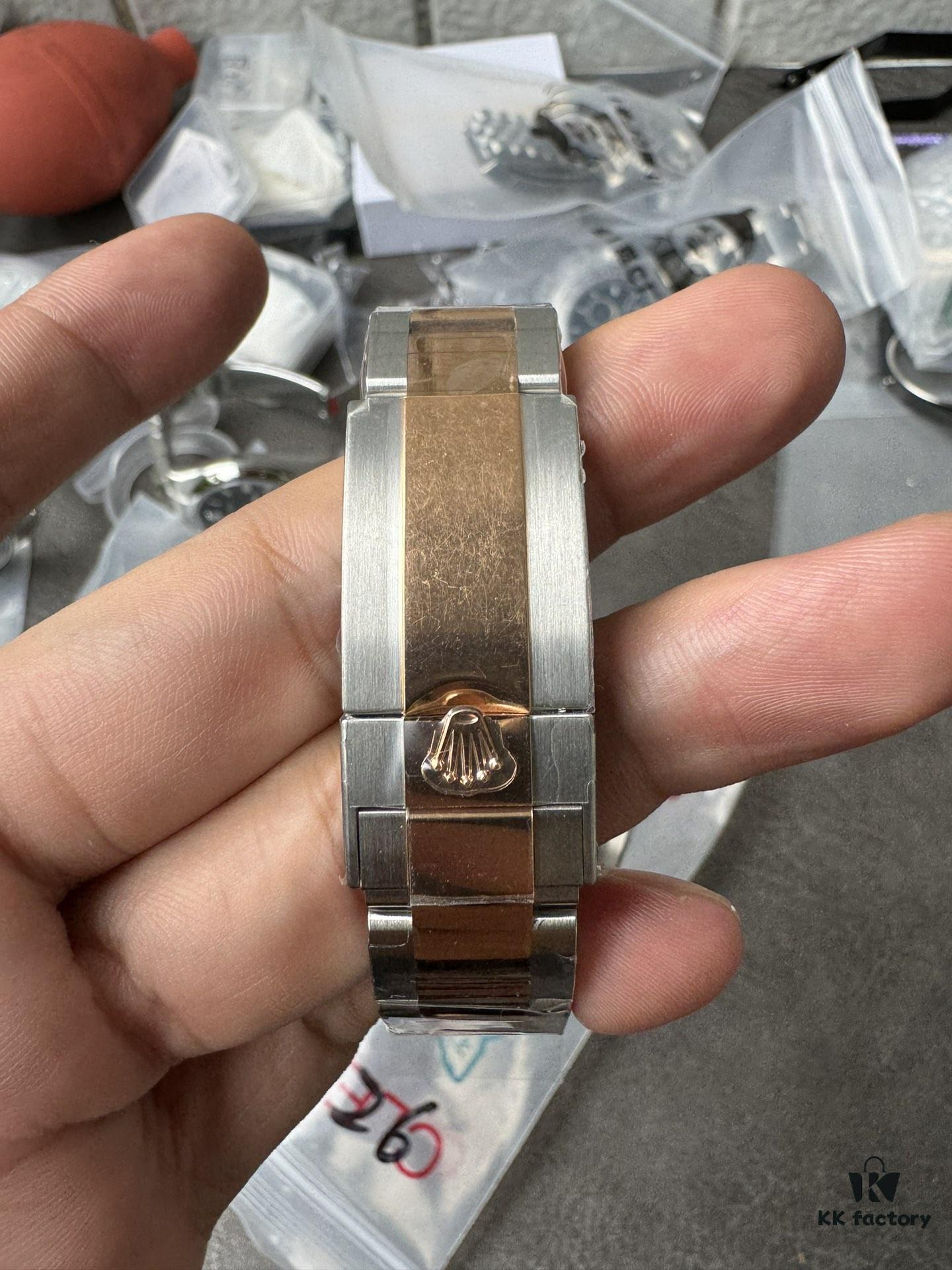 Clean Coffee Face Gold Yacht
