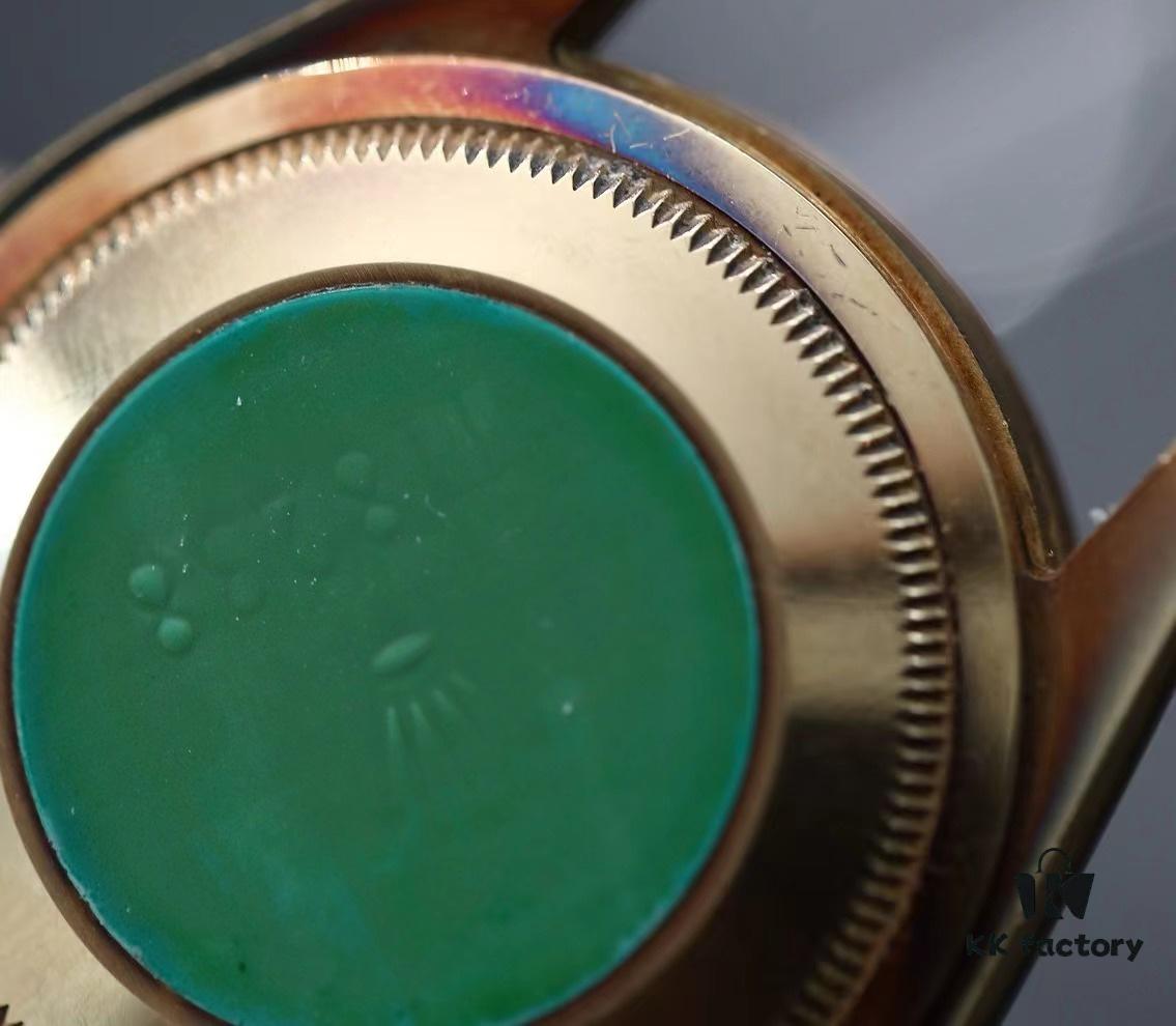 6931a64accd8ab3d7af9aaba A Tarnished Rolex