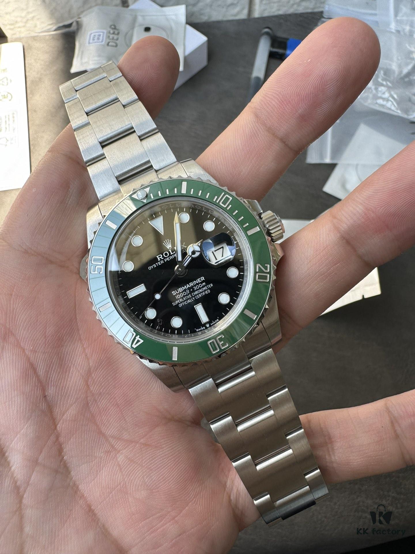 6931a64bccd8ab3d7af9aac5 VS 41 Green Hulk Submariner with High-Transparency Glass and Secondary Bevel Polishing