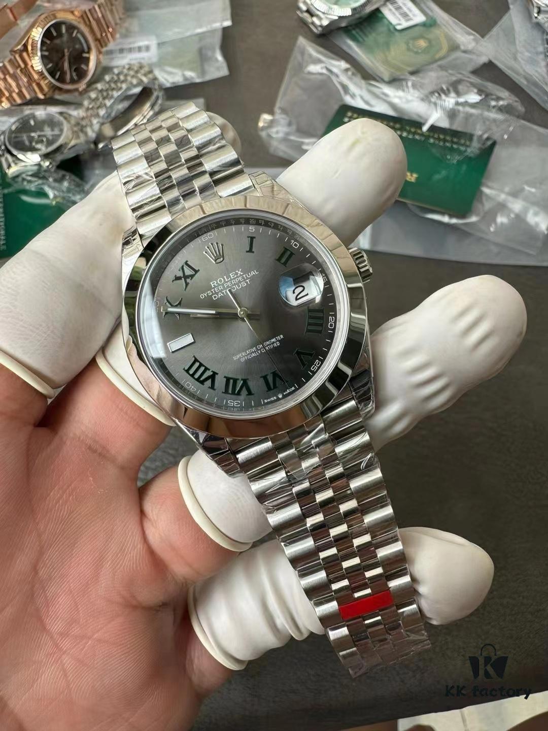VS Rolex in Stock