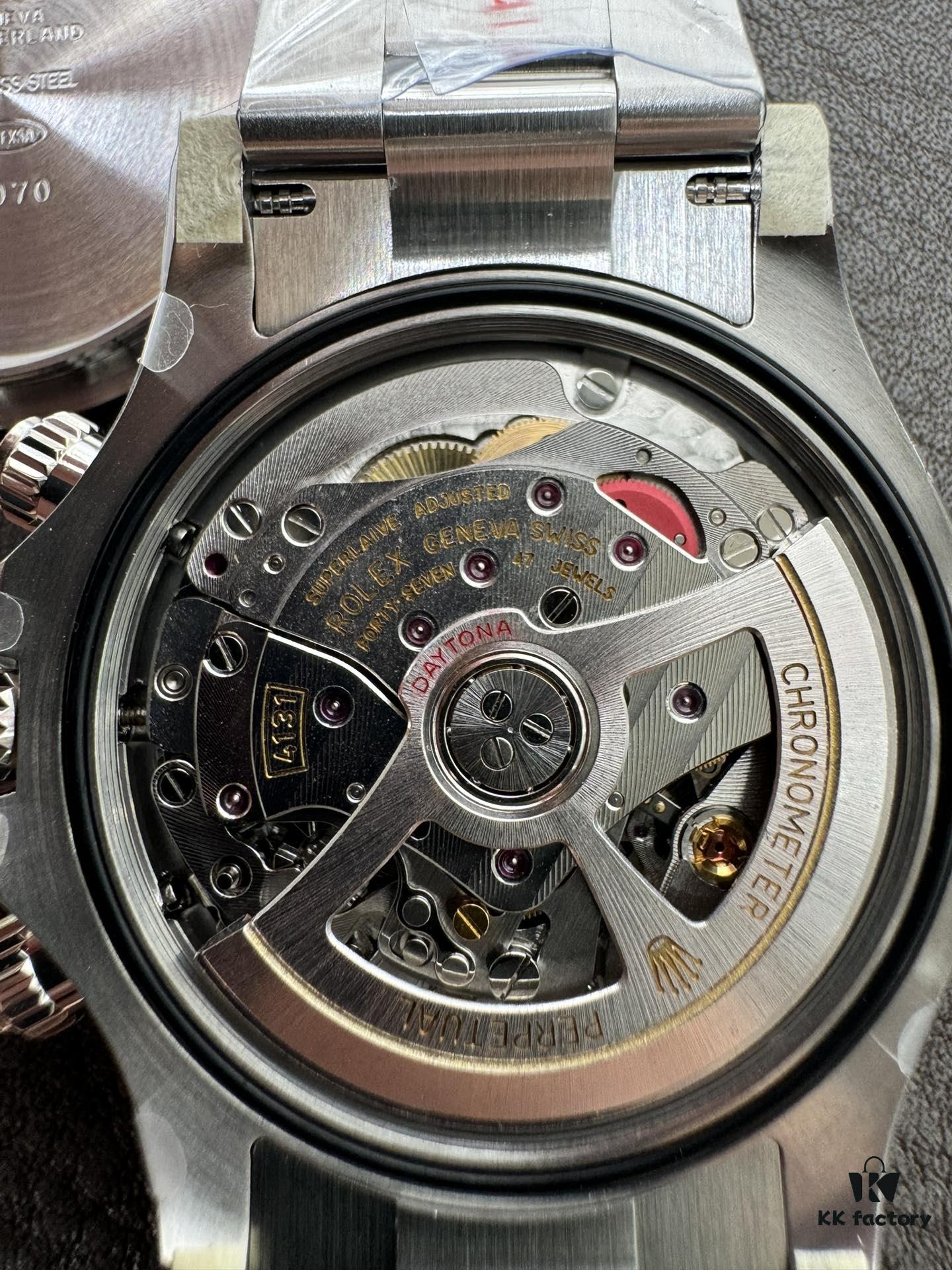 6931a670ccd8ab3d7af9ad57 904L Factory New Release 2023 Model 126500 White Ceramic Panda Black Ceramic 4131 Integrated Movement (First Batch Includes Rolex Stainless Steel Strap and Special T-Type Screwdriver for Precision Disassembly Without Damaging Screws, Designed for Perfectionists)