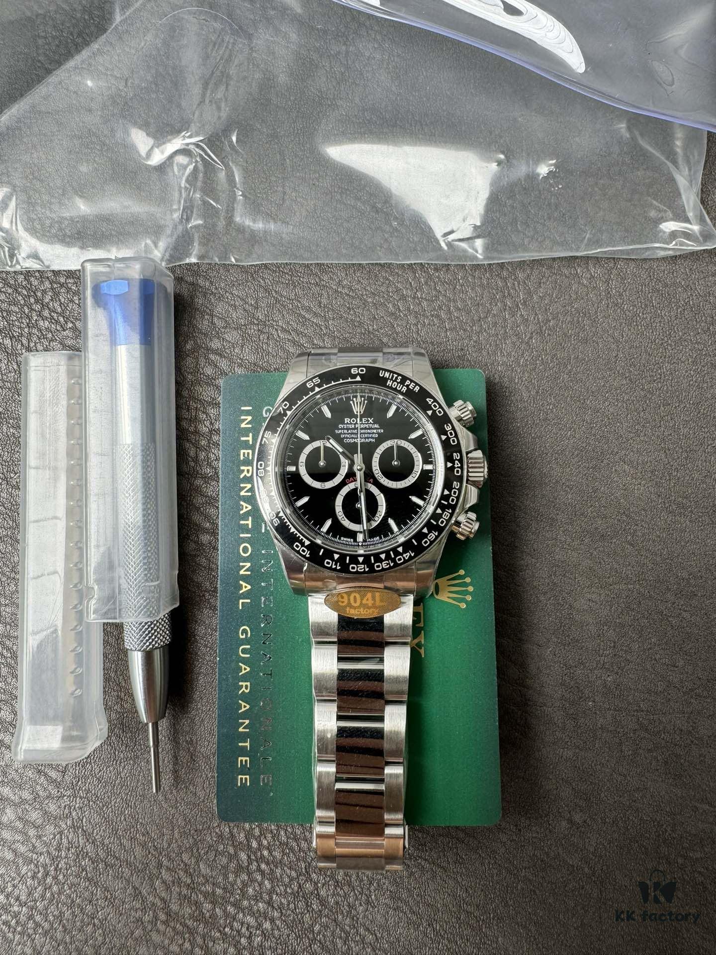 6931a670ccd8ab3d7af9ad58 904L Factory New Release 2023 Model 126500 White Ceramic Panda Black Ceramic 4131 Integrated Movement (First Batch Includes Rolex Stainless Steel Strap and Exclusive T-Shape Screwdriver for Precision Disassembly)