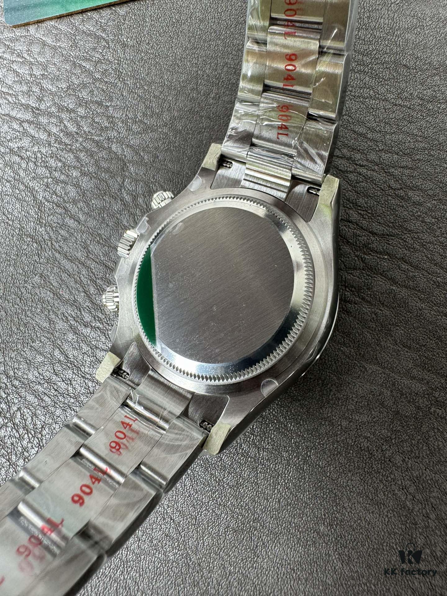 6931a670ccd8ab3d7af9ad61 904L Factory New Release 2023 Model 126500 White Ceramic Panda Black Ceramic 4131 Integrated Movement (First Batch Includes Rolex Stainless Steel Strap and Exclusive T-Shape Screwdriver for Precision Disassembly)