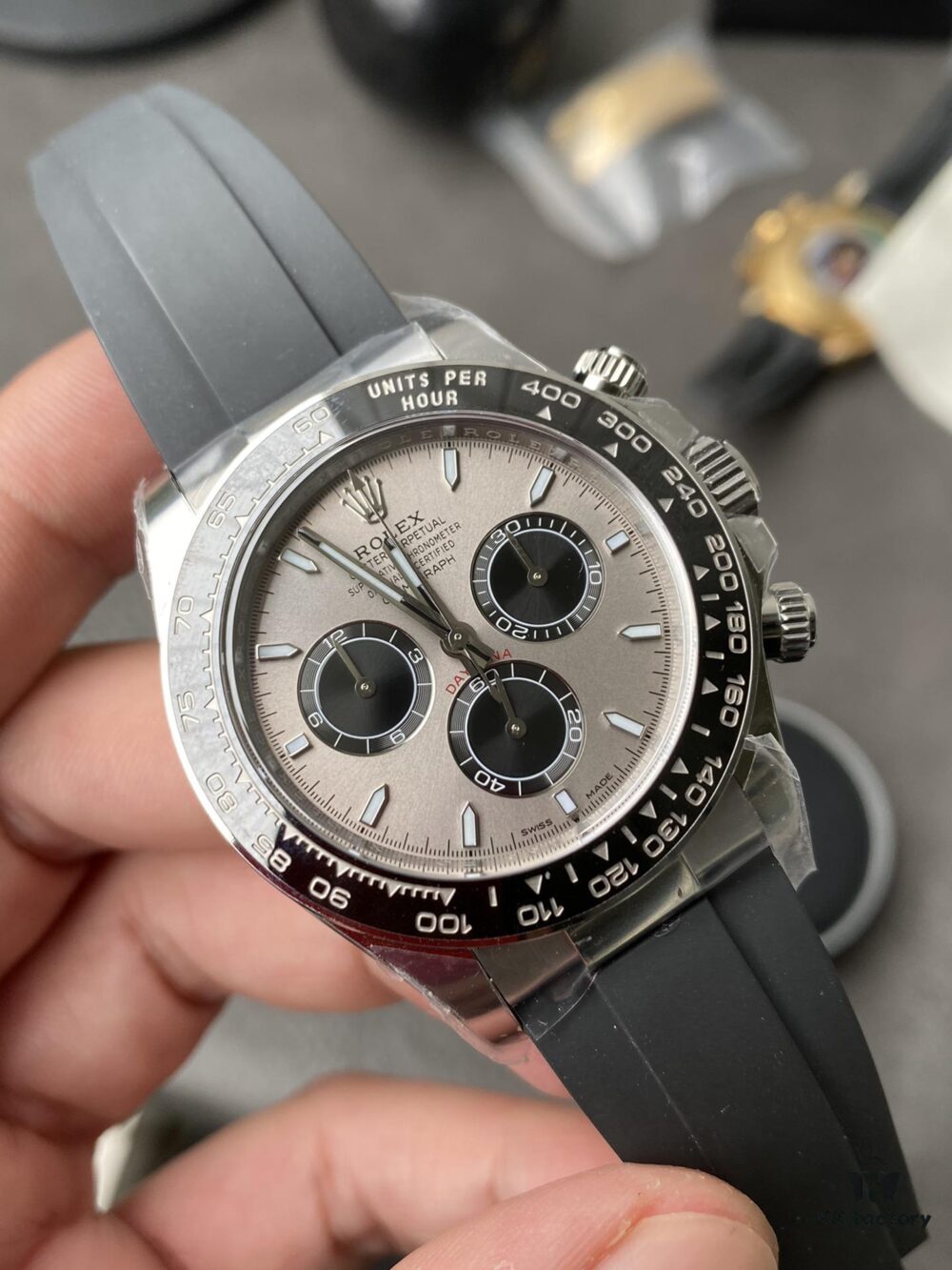 6931a675ccd8ab3d7af9ada9 Clean New 4131 Movement Gray Rubber Daytona In Stock