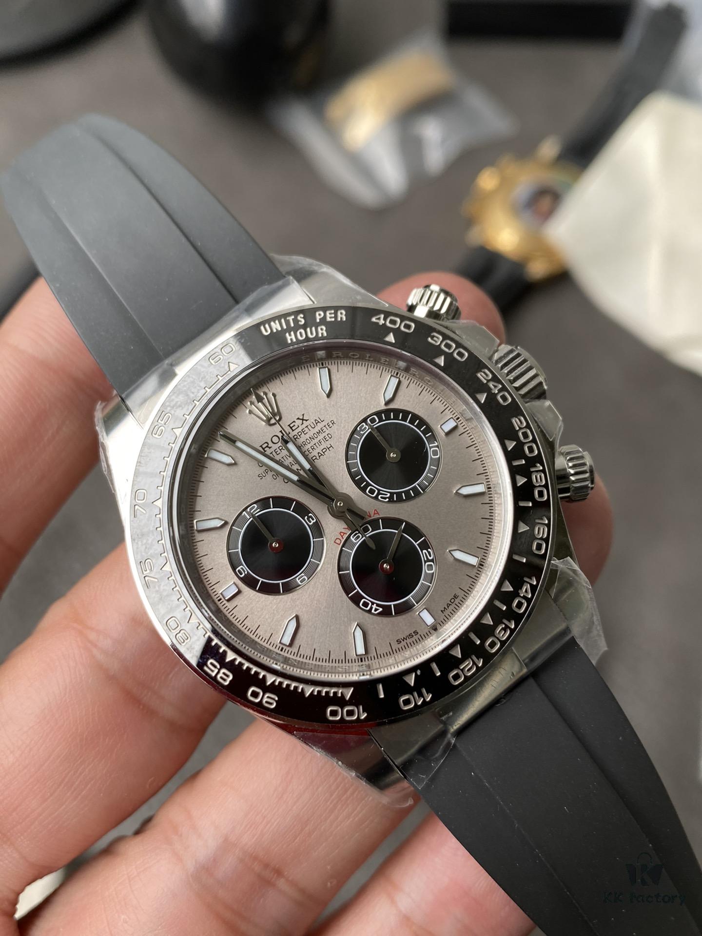 Clean New 4131 Movement Gray Rubber Daytona In Stock