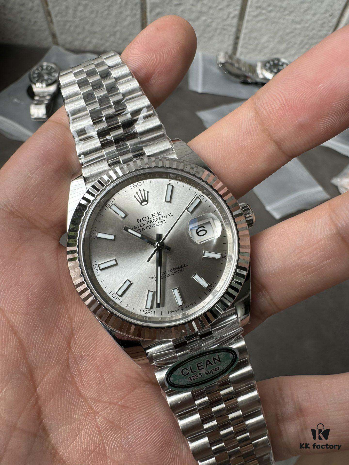 Clean 41 Silver Dial Watch