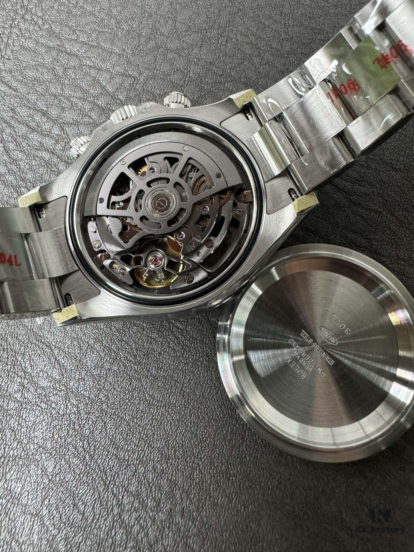 6931a687ccd8ab3d7af9aeec VS Affordable Version of Daytona with 4801 Movement