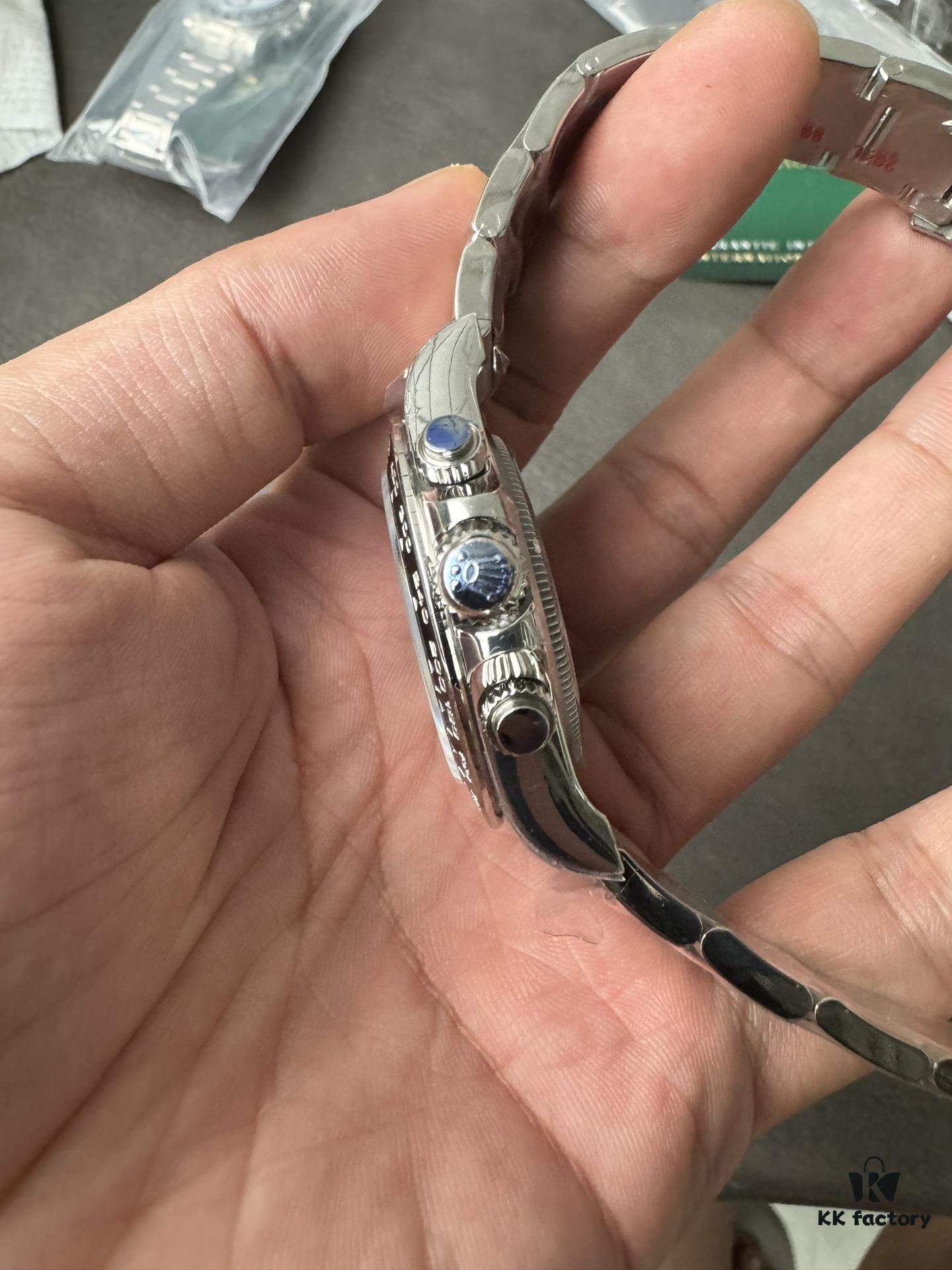 6931a688ccd8ab3d7af9aef2 VS Affordable Version of Daytona with 4801 Movement, Similar to 4131 Case and Structure, Single-direction Winding, Skeleton Design Without Engraving, Much Cheaper Price