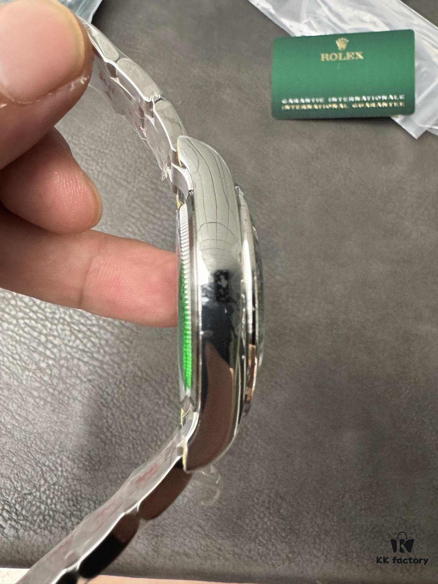 6931a688ccd8ab3d7af9aef3 VS Affordable Version of Daytona with 4801 Movement, Similar to 4131 Case and Structure, Single-direction Winding, Skeleton Design Without Engraving, Much Cheaper Price