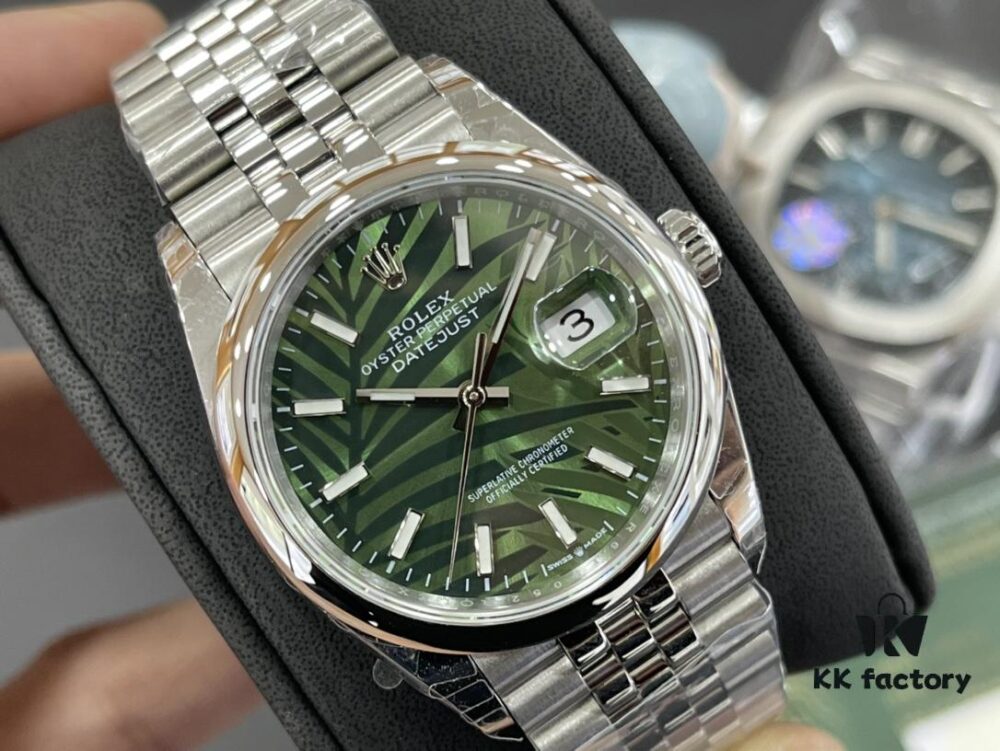 6931a6b2ccd8ab3d7af9b1b6 Rolex Datejust Official New Dial