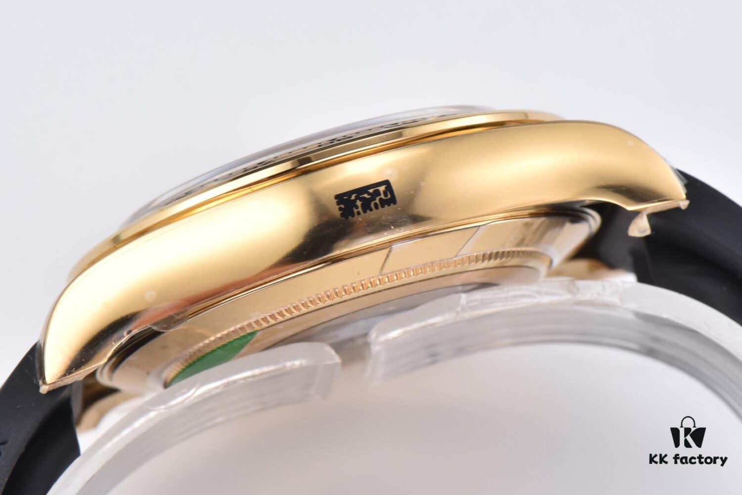 6931a6f5ccd8ab3d7af9b641 CLEAN Factory C-Factor Rolex 116518 Yellow Gold Panda Dial Daytona with Rubber Strap