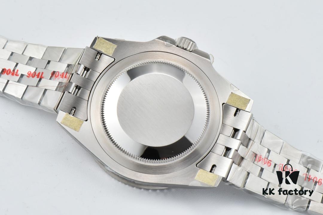 6931a724ccd8ab3d7af9b955 C Factory Clean Plant 126710 Greenwich Ceramic Bezel Font Details Comparison