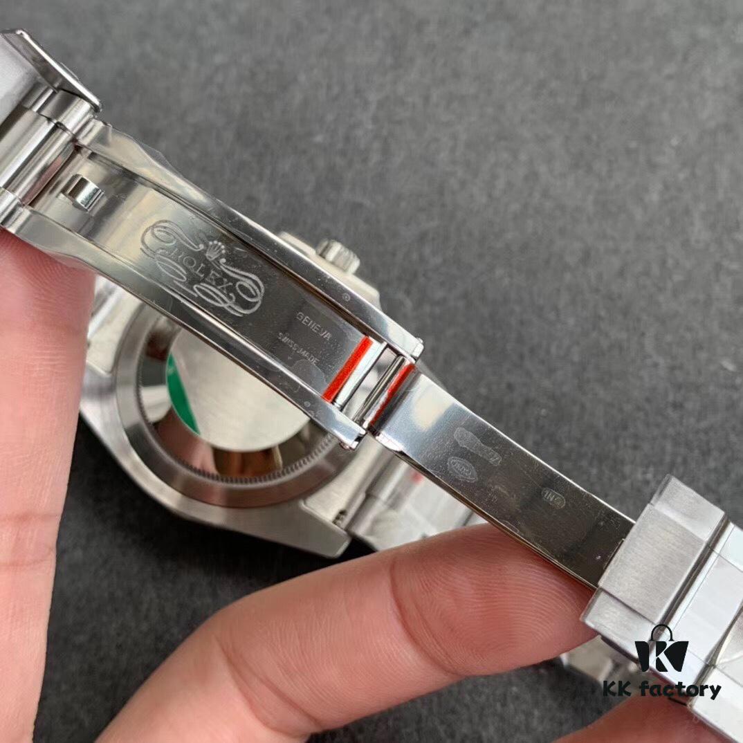 6931a731ccd8ab3d7af9ba2e NOOB Rolex Submariner V11 Edition 'Sea-Dweller' Arrives with Full Upgrades – Especially the Green Bezel 116610LV