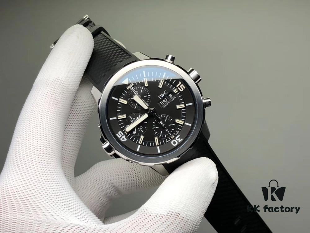 6931a7daccd8ab3d7af9c41b IWC Ocean Chronograph