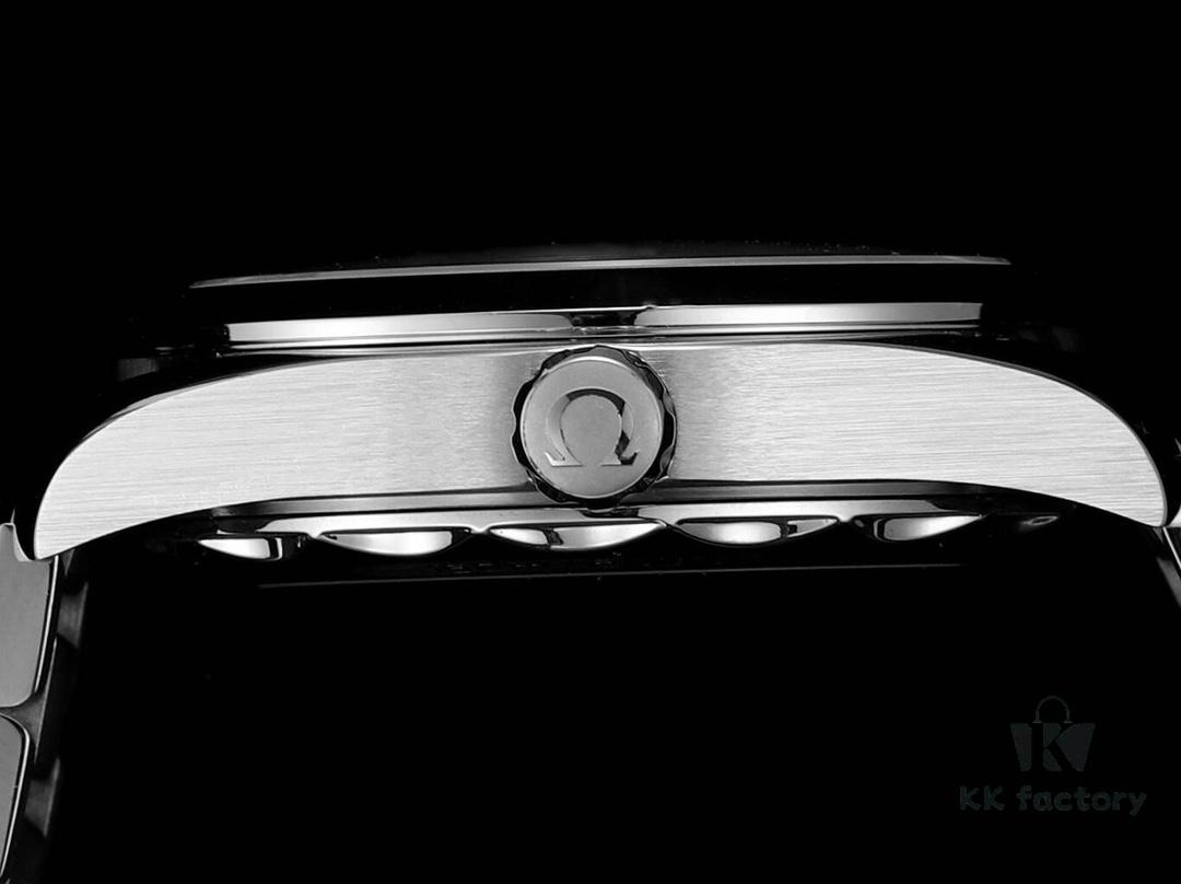 Omega Speedmaster Worldtimer 220.10.43.22.03.001