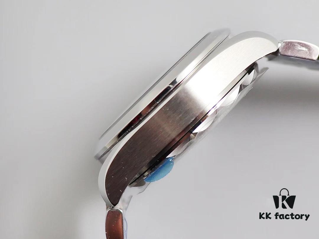 6931a808ccd8ab3d7af9c718 VS's First Women's Mechanical Watch - 34mm