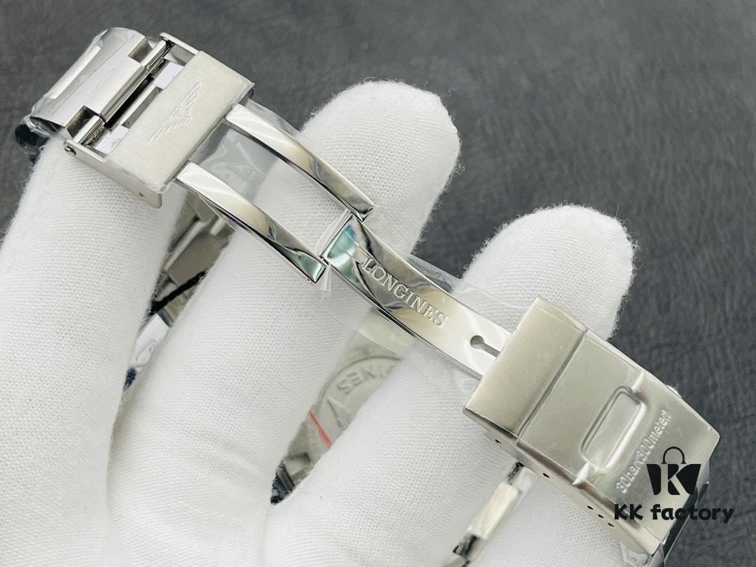 6931a81dccd8ab3d7af9c882 Longines HydroConquest Master of the Ocean, A Symbol of Honor – Cutting Through Waves with Courage