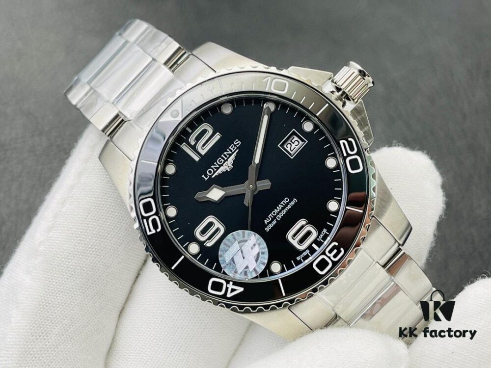 6931a81dccd8ab3d7af9c884 Longines Conquest 'Master of the Ocean', A Symbol of Honor. Cutting Through Waves, Moving Forward Fearlessly.