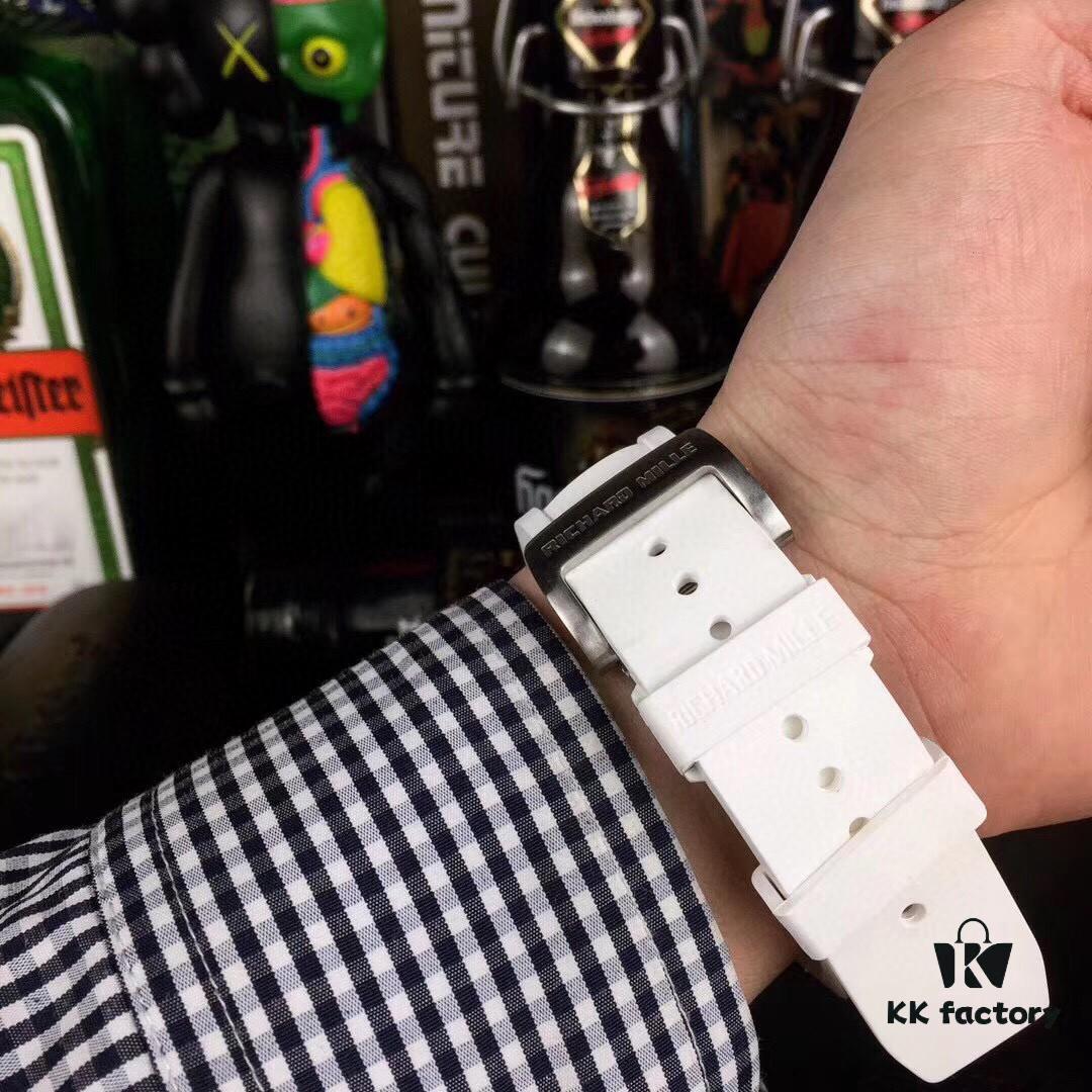Richard Mille RM035-AMERICA5 Diamond-Paved Case with Anti-Reflective Sapphire Crystal - Premium Replica