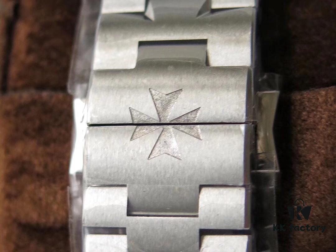 6931a867ccd8ab3d7af9cd54 TWA Vacheron Constantin Overseas Multifunction Watch, Elegant and Noble, the Pinnacle of Prestige