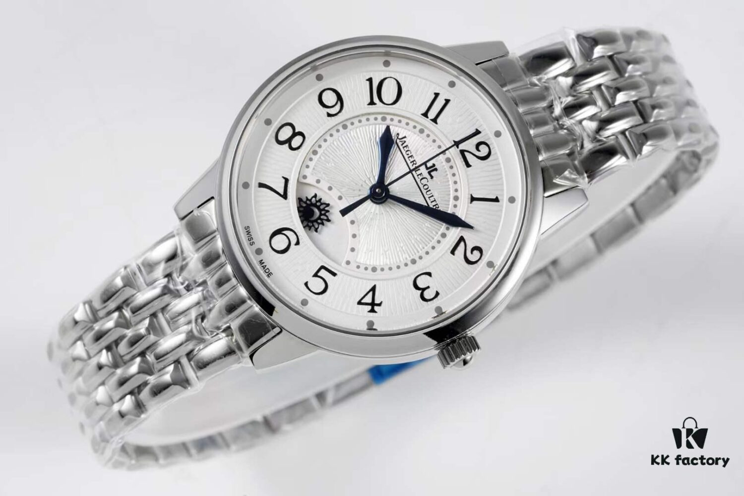 6931a878ccd8ab3d7af9ce66 BF Fine Collection Jaeger LeCoultre Rendez-Vous Series with Imported 316L Stainless Steel Bracelet, Top-Quality Blued Steel Hands, Equipped with Modified Imported 9015 Movement Simulating Original Cal. 898A Automatic Self-Winding Movement (Without Additional Plate), Featuring Day-Night Display, Diameter: 34mm, Thickness: 10mm