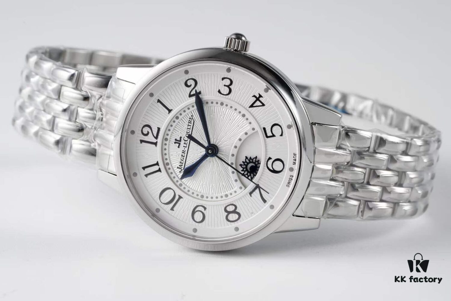 6931a878ccd8ab3d7af9ce69 BF Fine Collection Jaeger LeCoultre Rendez-Vous Series with Imported 316L Stainless Steel Bracelet, Top-Quality Blued Steel Hands, Equipped with Modified Imported 9015 Movement Simulating Original Cal. 898A Automatic Self-Winding Movement (Without Additional Plate), Featuring Day-Night Display, Diameter: 34mm, Thickness: 10mm