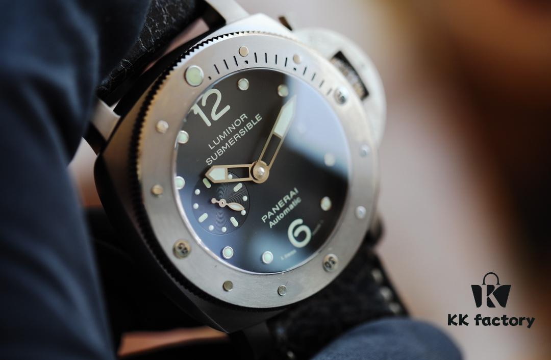 6931a884ccd8ab3d7af9cf2e Panerai PANERAI Arc-shaped Coated Glass 47mm*16mm Full Grain Leather Strap with Original Pin Buckle Fully Automatic Mechanical Movement Bronze/Titanium Case A Watch from the Tough Man