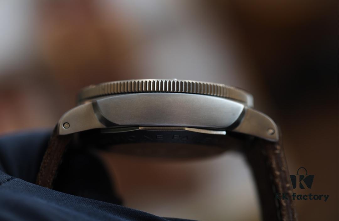6931a884ccd8ab3d7af9cf30 Panerai PANERAI Arc-shaped Coated Glass 47mm*16mm Full Grain Leather Strap with Original Pin Buckle Fully Automatic Mechanical Movement Bronze/Titanium Case A Watch from the Tough Man