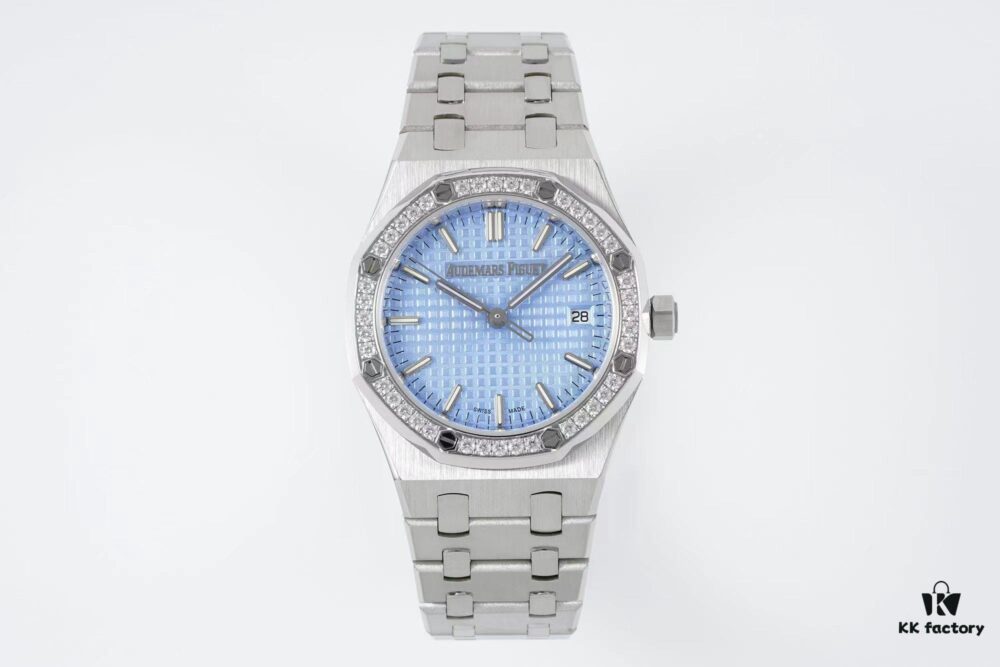 6931a89bccd8ab3d7af9d0a2 Audemars Piguet Royal Oak Automatic Winding Watch with 34mm Diameter