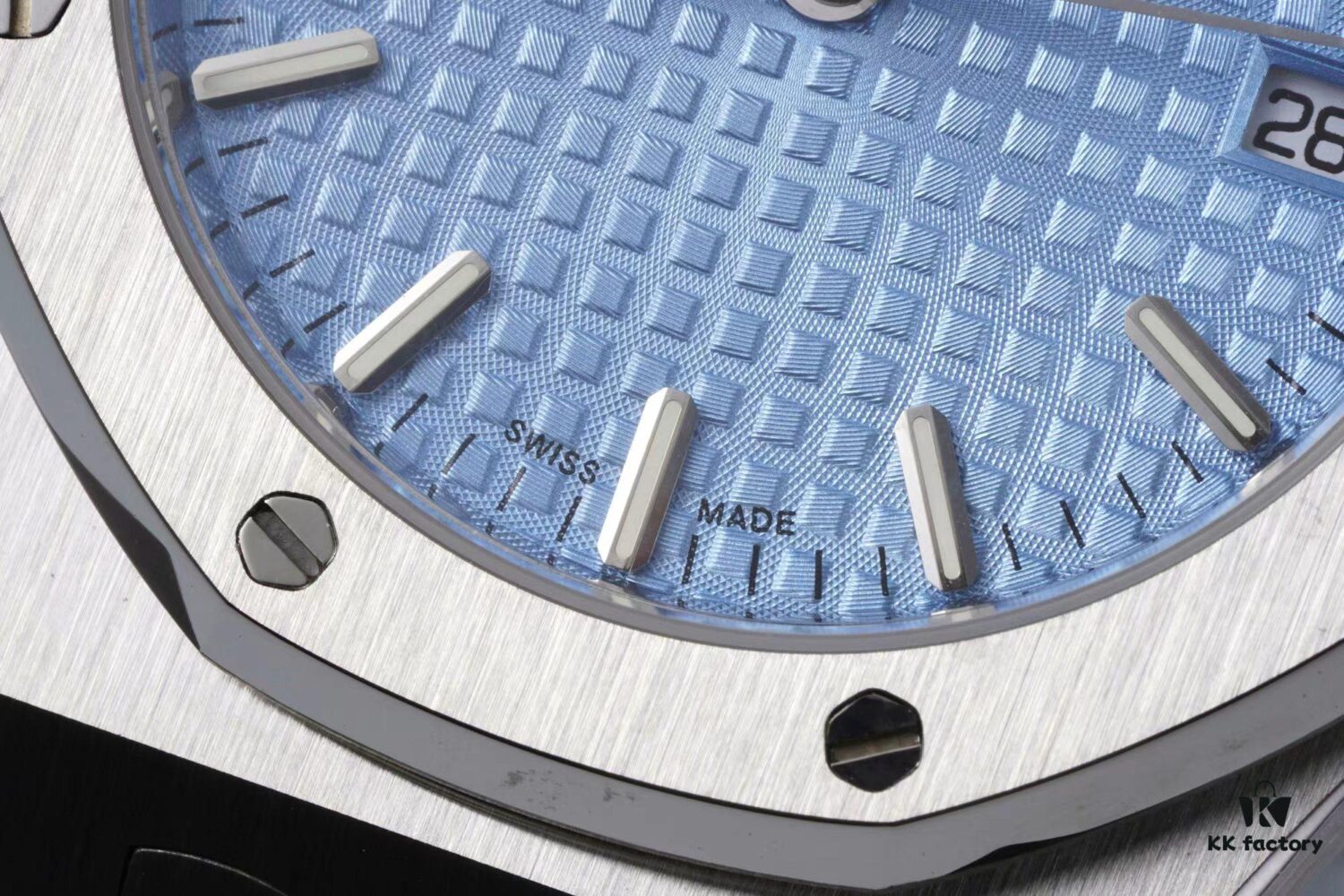 6931a89bccd8ab3d7af9d0a6 Audemars Piguet Royal Oak Automatic Winding Watch with 34mm Diameter