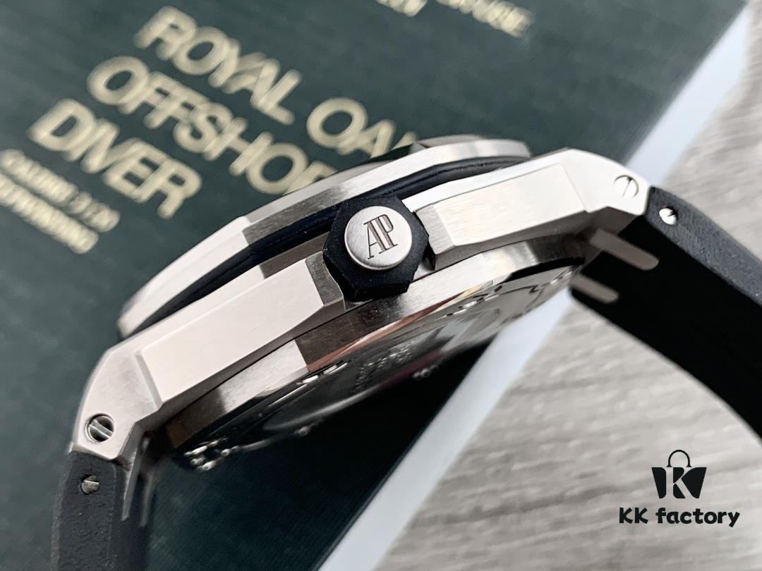6931a8a4ccd8ab3d7af9d13c Royal Oak 15710 Features the Regular Octagonal Case with Eight Decorative Screws, Exuding a Rugged and Masculine Charm