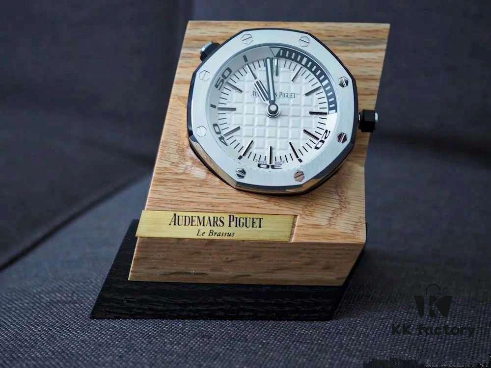 6931a8b0ccd8ab3d7af9d20d TZ Royal Oak Series 15710 Desk Clock / Mini Clock, Soulful Accent for Office, Study, or Cockpit