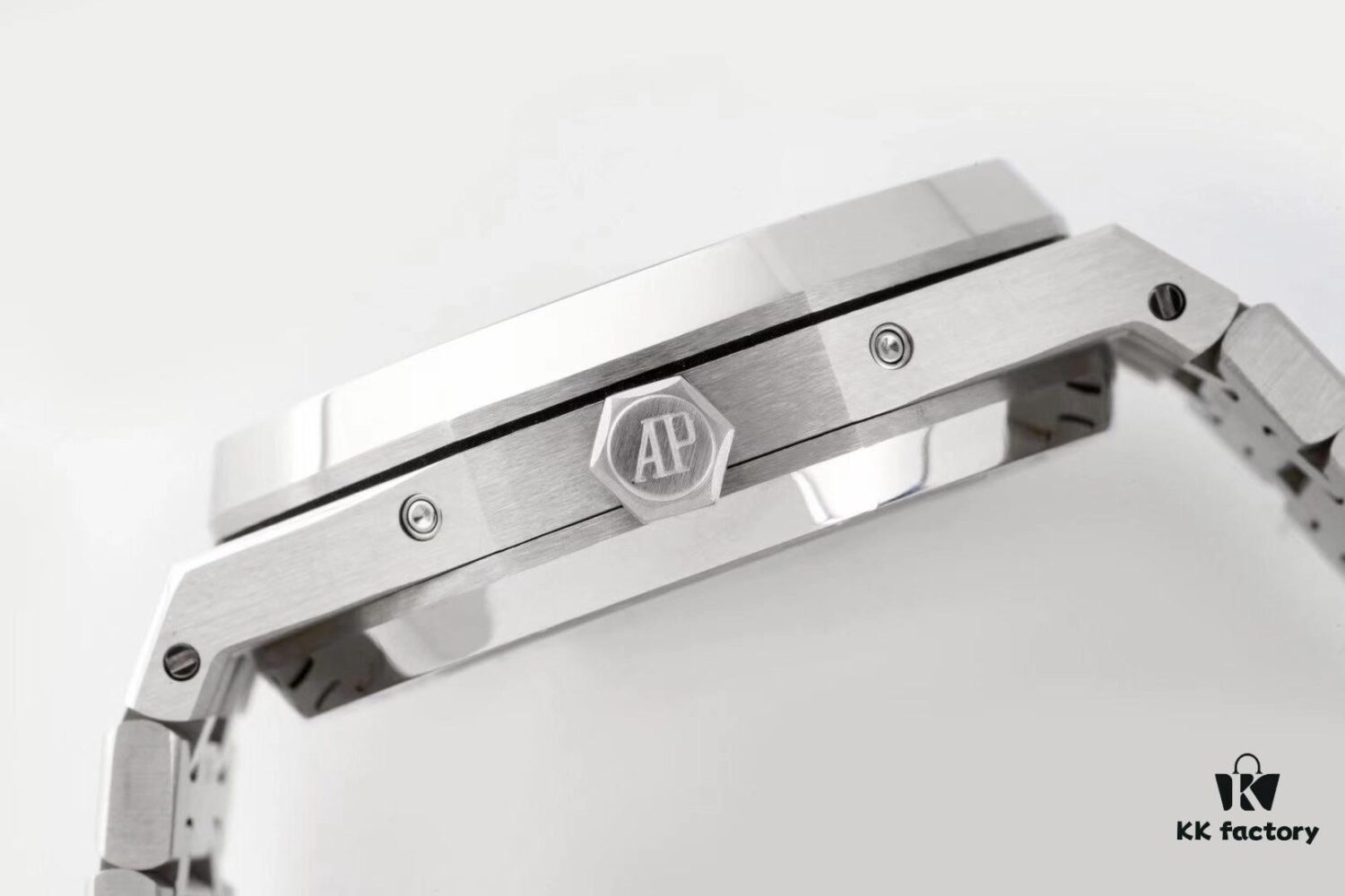 BF New Arrival AP Audemars Piguet Royal Oak Series Multi-Function Watch 26574, 26606
