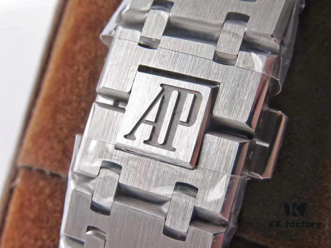 6931a8b7ccd8ab3d7af9d283 ZF Follows Up the 15400 with a New Leap Forward — Introducing the Audemars Piguet Royal Oak 15500, the Pinnacle of Stainless Steel Watches on the Market, Rightfully Claiming the Crown of the 'Steel King' Once Again!