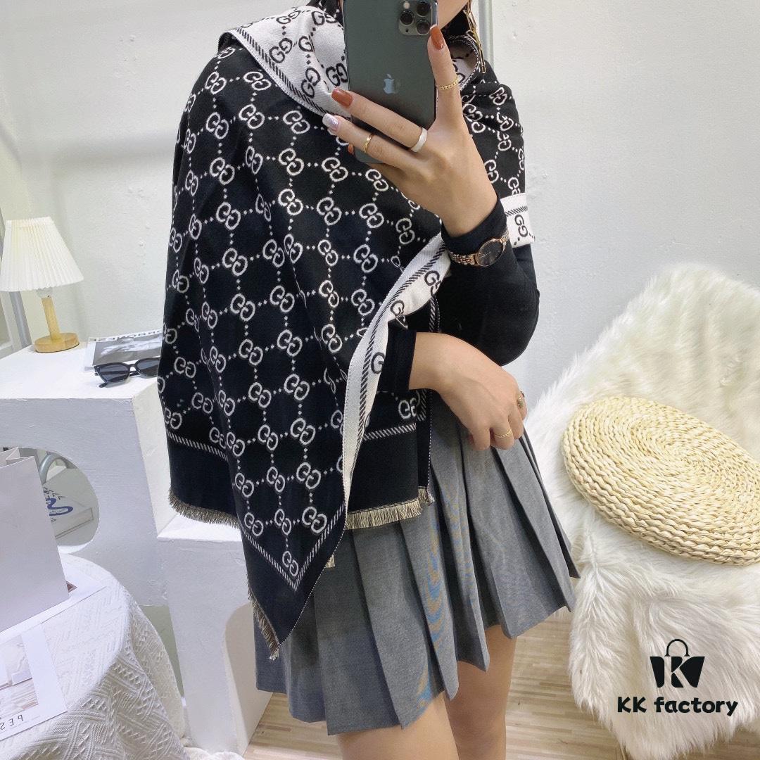 6931a8d7ccd8ab3d7af9d3c6 GUCCI (Gucci) 2021 Latest Masterpiece: Exquisite Double G Pattern Cashmere Scarf