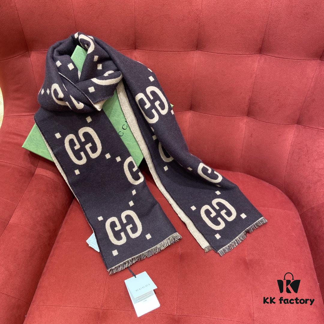 6931a8d7ccd8ab3d7af9d3d1 GUCCI Never Fails, The Hottest Scarf Sensation – A Perfectly Versatile Earth-Tone Beauty to Brighten Your Winter