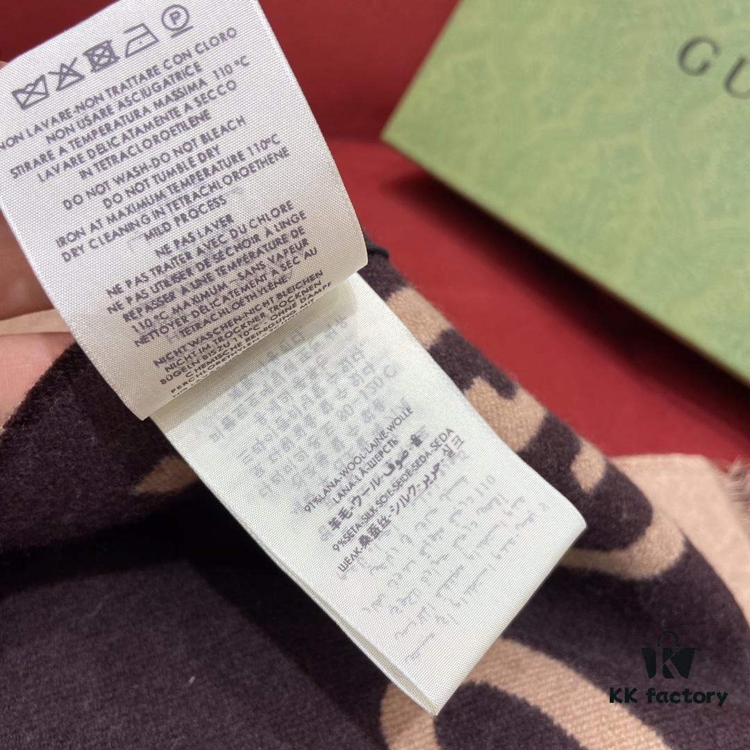 6931a8d8ccd8ab3d7af9d3d5 GUCCI Never Fails, The Hottest Scarf Sensation – A Perfectly Versatile Earth-Tone Beauty to Brighten Your Winter