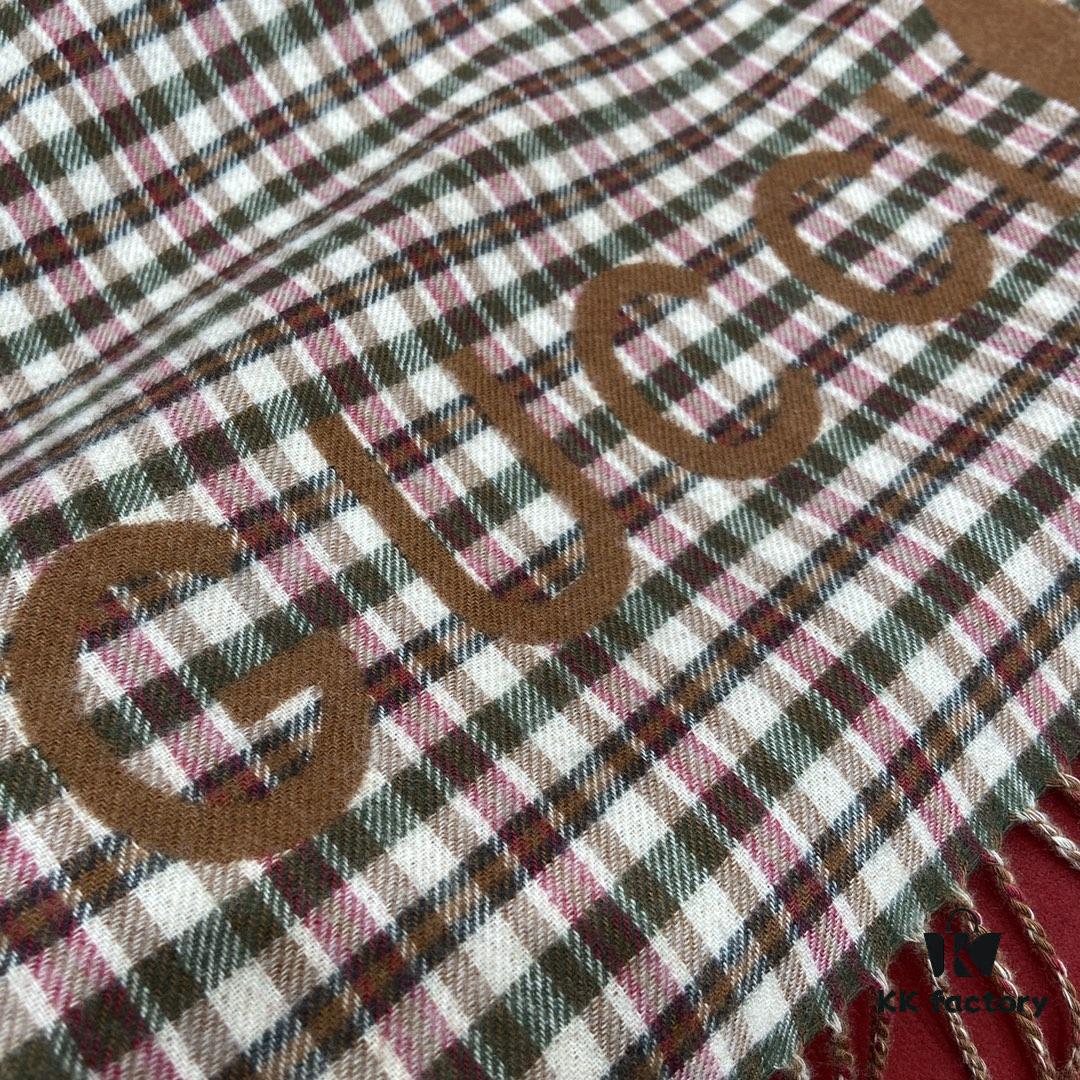 6931a8daccd8ab3d7af9d401 GUCCI Scarf – Versatile, Soft, and Comfortable with Double-Sided Design