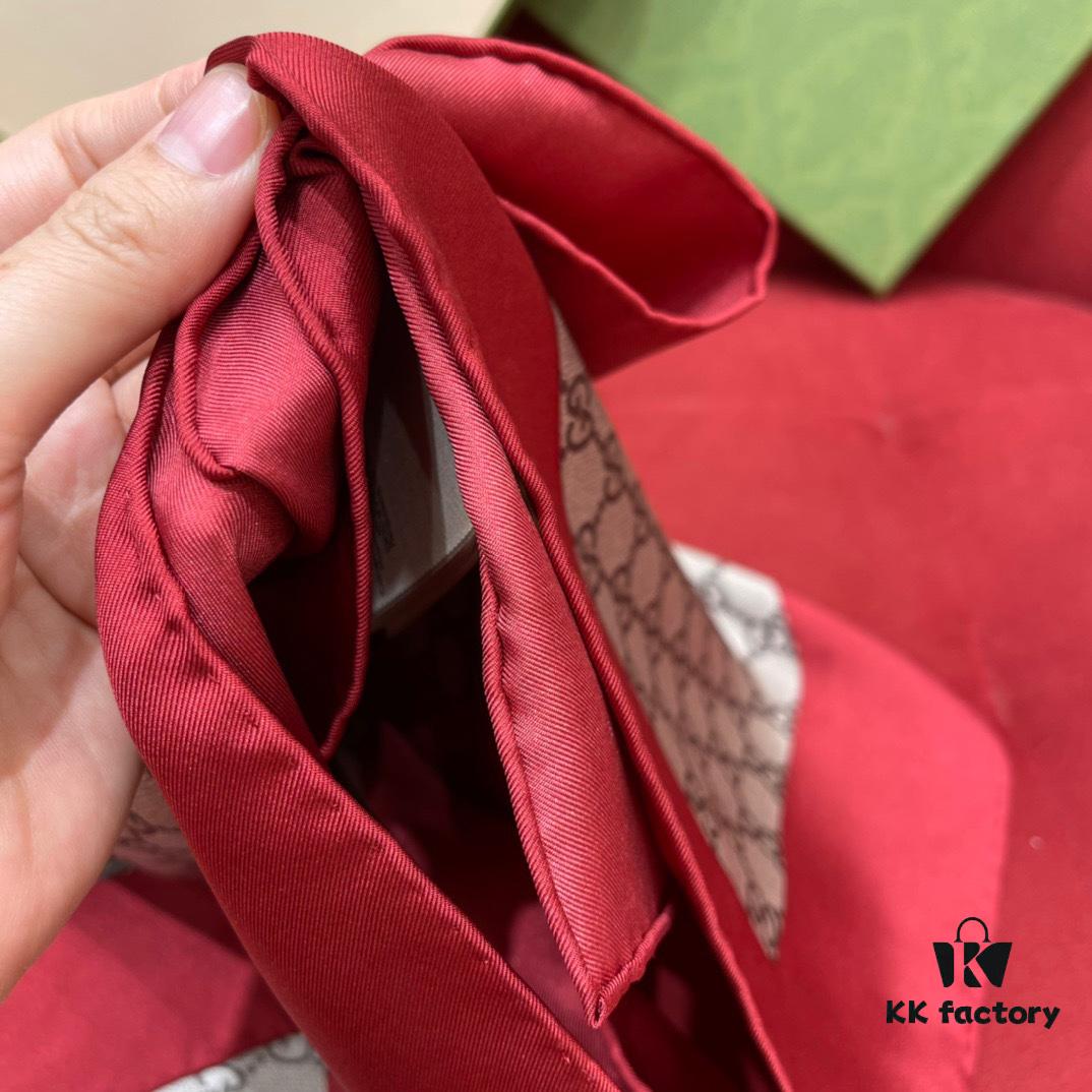 6931a8dfccd8ab3d7af9d44b Gucci Red Silk Scarf with Shiny Heart and Classic Monogram, Elegant and Versatile, 100% Silk, 90*90cm