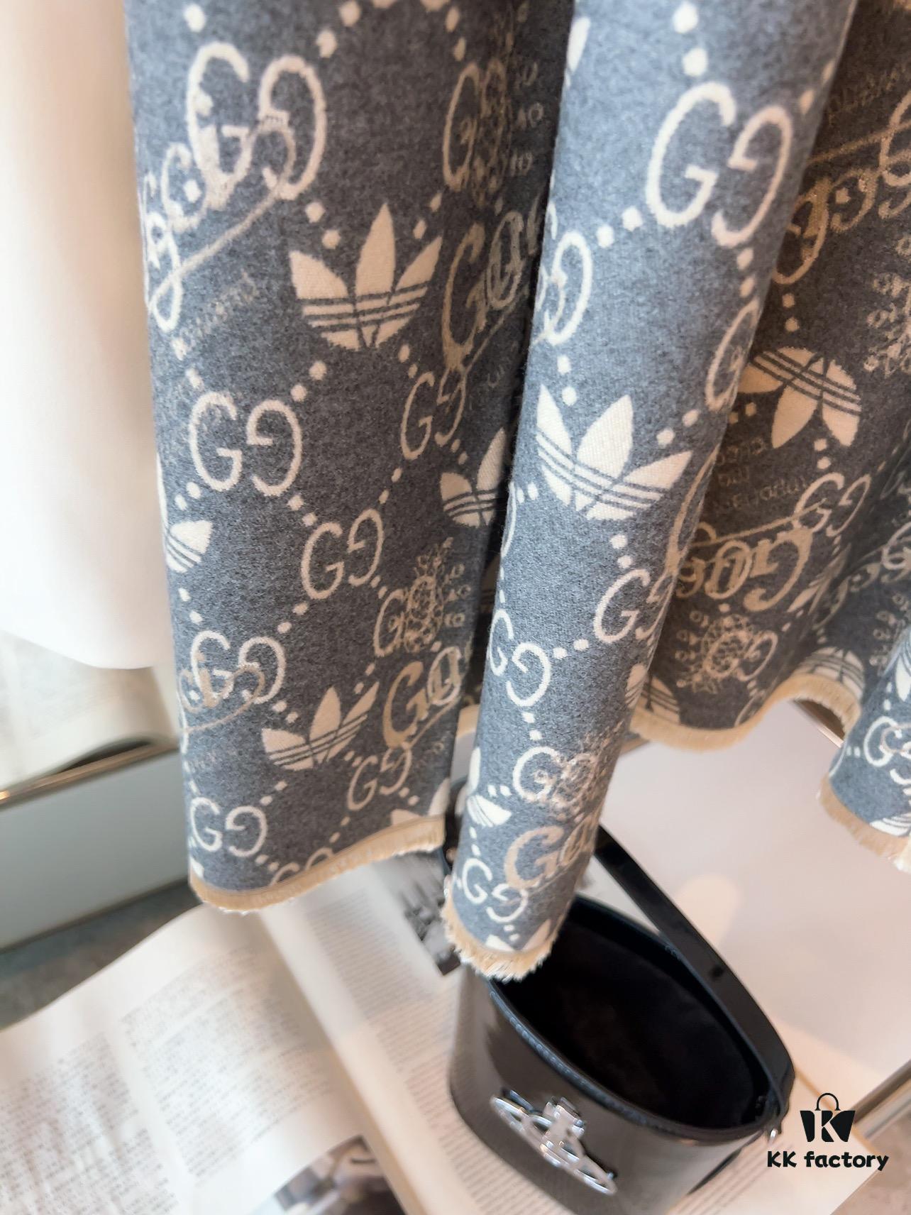 6931a8e1ccd8ab3d7af9d46d Adidas x Gucci Ophidia Shoulder Scarf