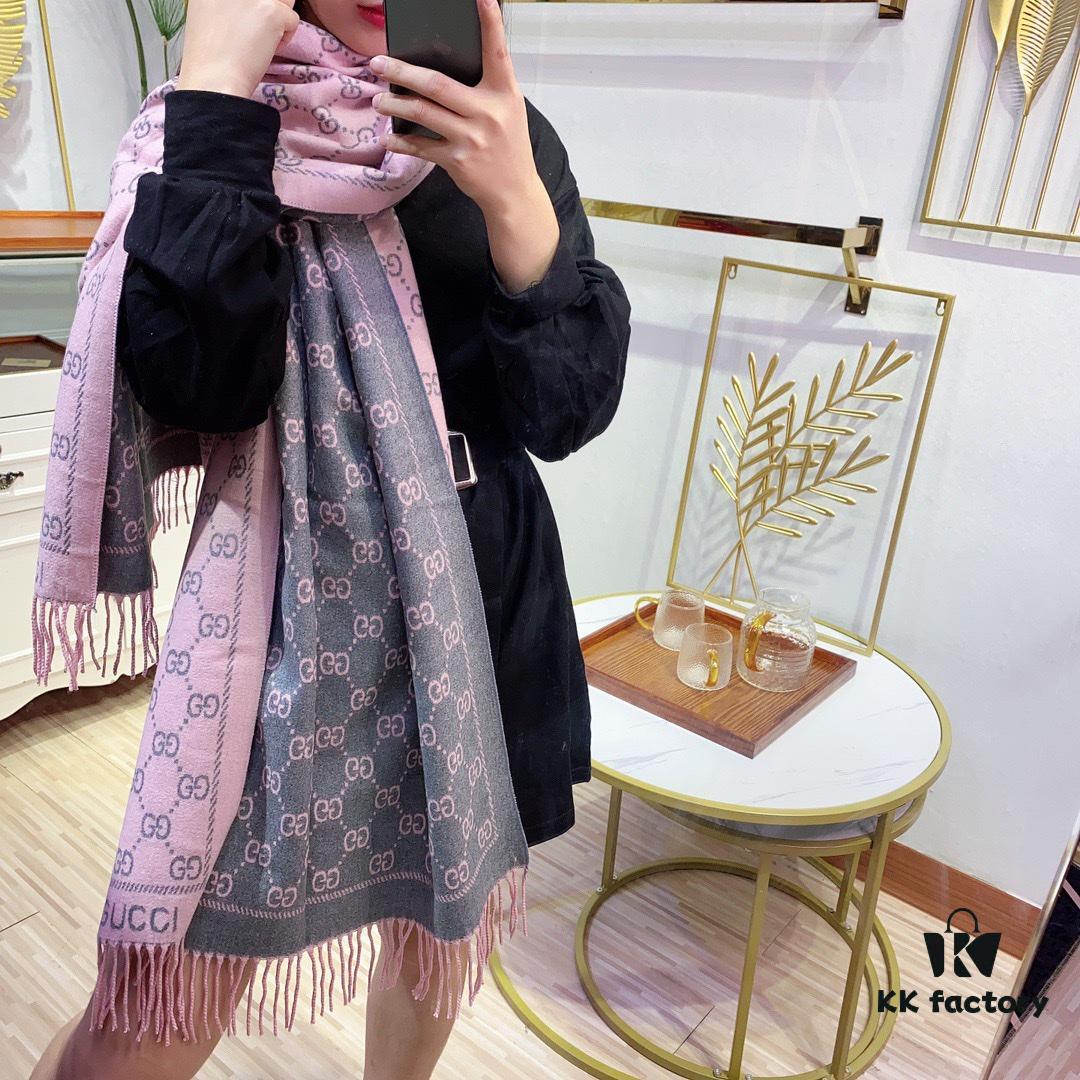 6931a8e3ccd8ab3d7af9d48d GUCCI (Gucci) 2020 Latest Masterpiece: Elegant and Timeless Scarf with Iconic Double G Design