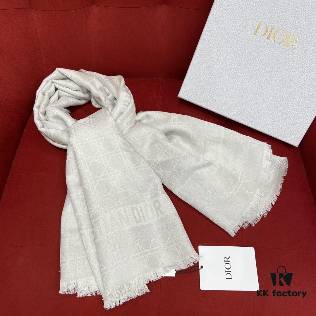 6931a8e7ccd8ab3d7af9d4cd Dior Checkered Pattern Gold Thread Shawl, White - Silk and Wool-Cashmere Blend, 140cm*140cm