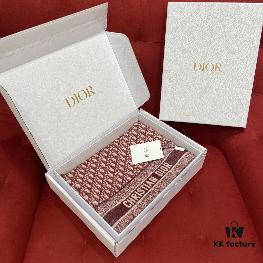 6931a8eaccd8ab3d7af9d4ff RED DIOR Super Hard-to-Get Classic Cashmere Scarf in Winter, Warm and Stylish, 100% Pure Cashmere, Soft and Thick Windproof, 45cm*200cm