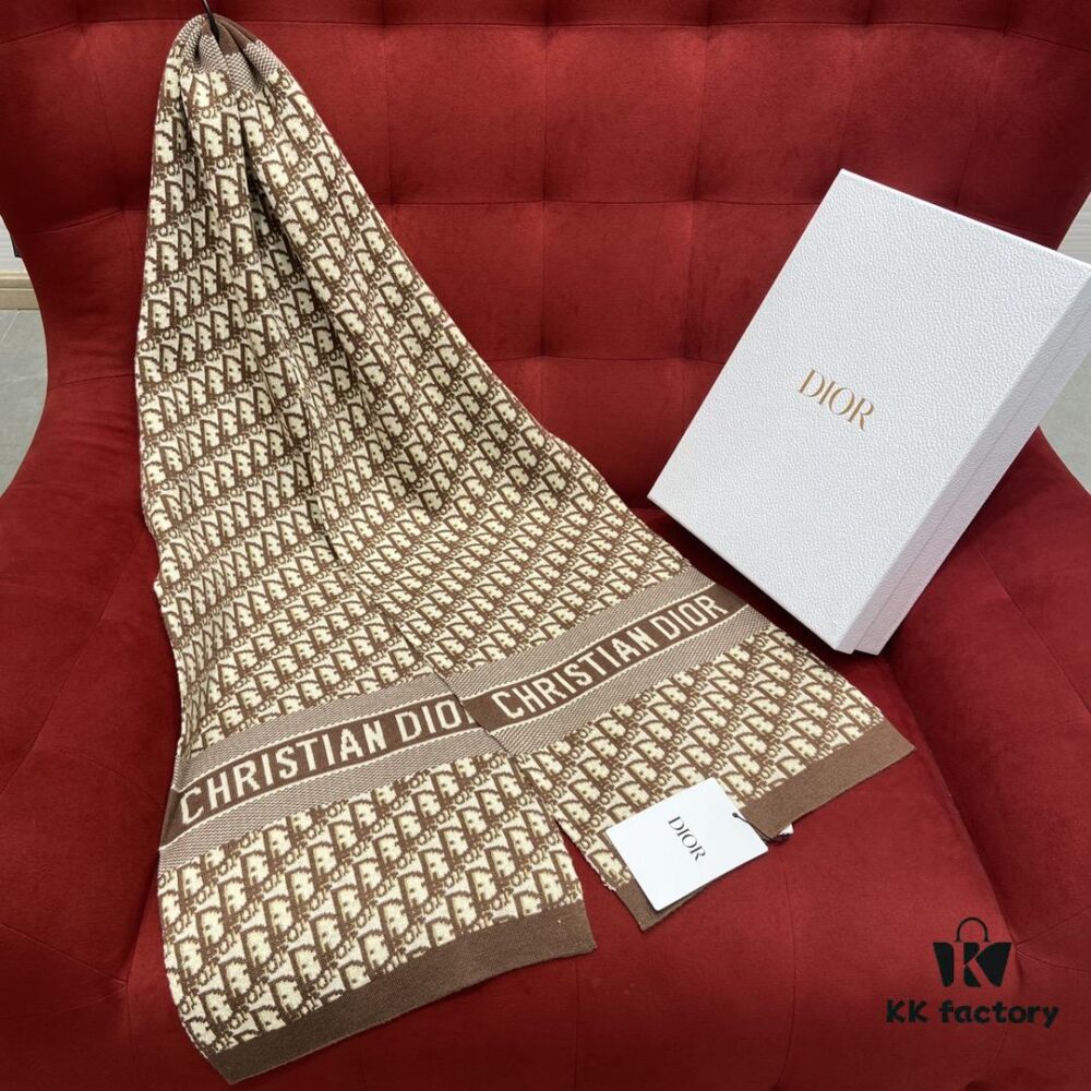 Dior Classic Tilted Monogram Scarf – A Timeless Accessory for Men and Women