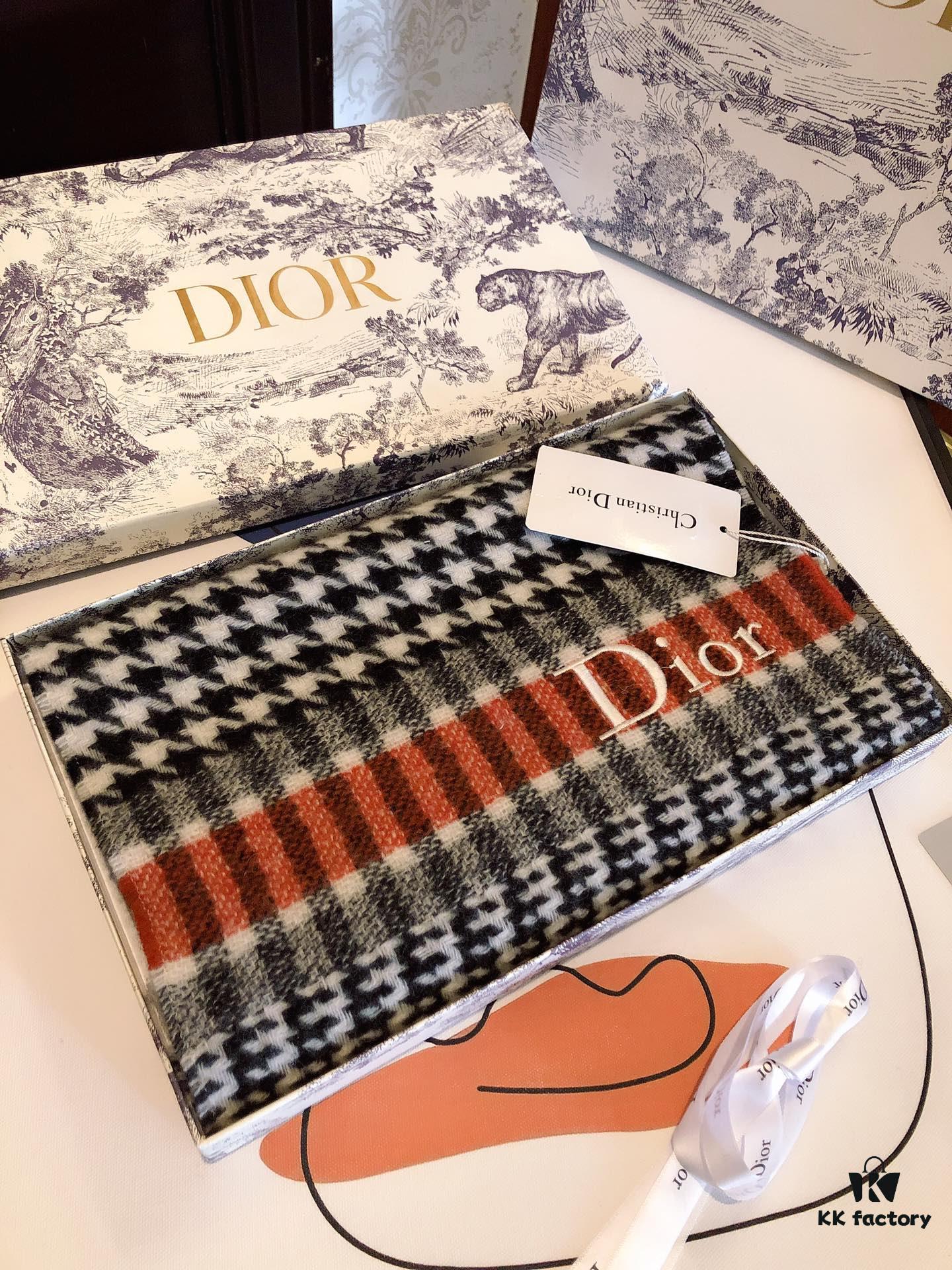 6931a8f7ccd8ab3d7af9d5d2 Dior Hot-Selling New Checkered Pattern Scarf, Celebrity Favorite, Classic and Timeless Design