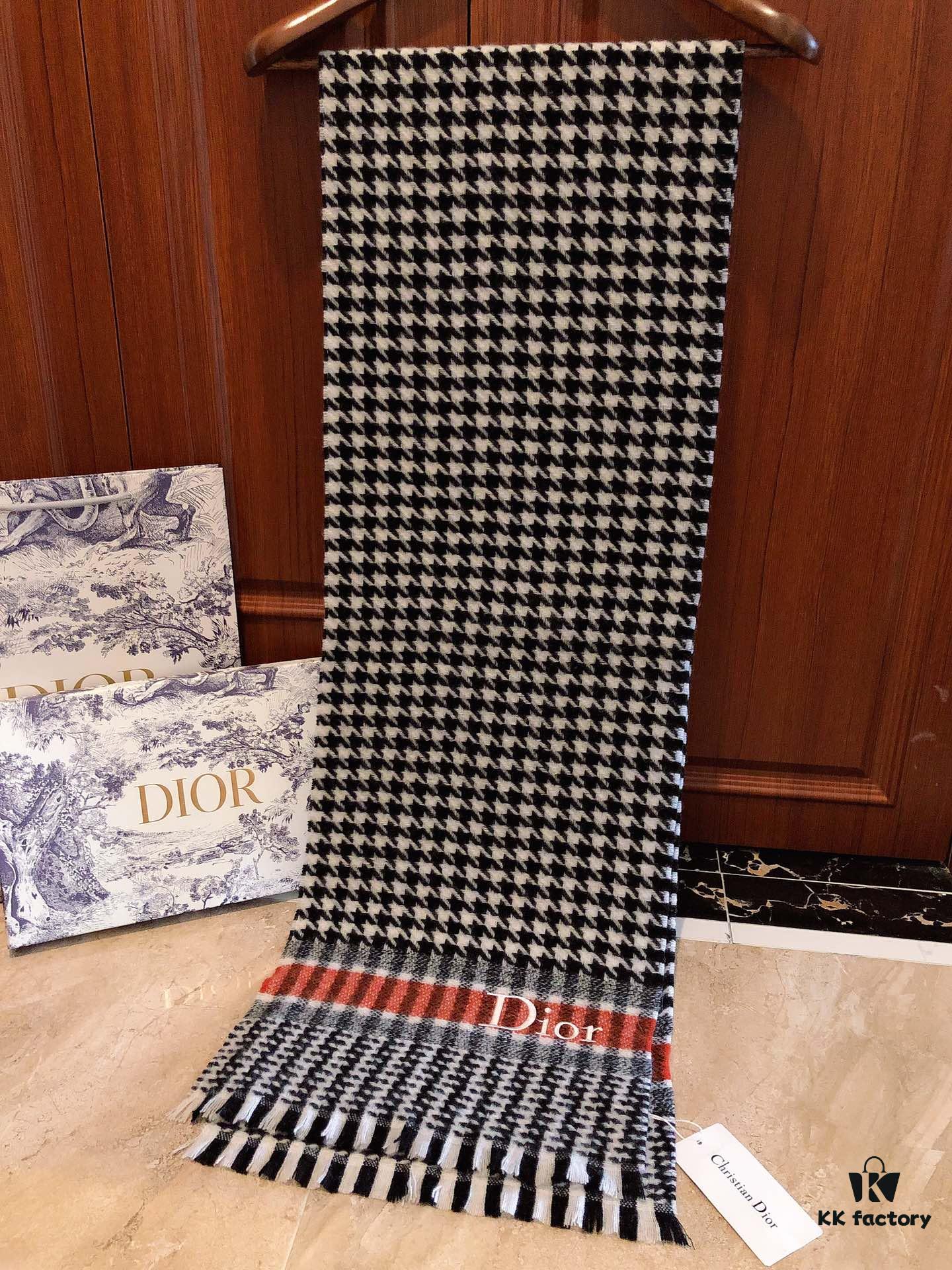 6931a8f7ccd8ab3d7af9d5d5 Dior Hot-Selling New Checkered Pattern Scarf, Celebrity Favorite, Classic and Timeless Design