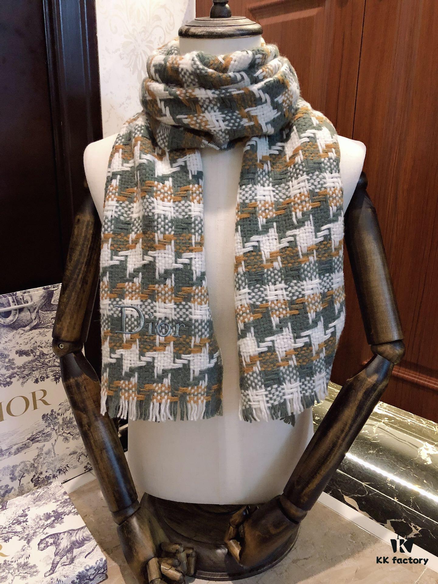 6931a8f9ccd8ab3d7af9d5f2 Dior D-House Houndstooth Z-Street Style! Classic logo embroidery, houndstooth pattern arranged from small to large, requiring extremely high craftsmanship. All four colorways are classically stylish—each one a must-have! Material: 100% wool